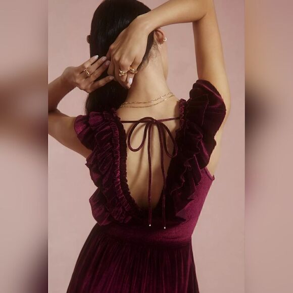 Love the Label Azalea Velvet Ruffled Tiered V-Neck Midi Dress Size Large NWT - Picture 3 of 11